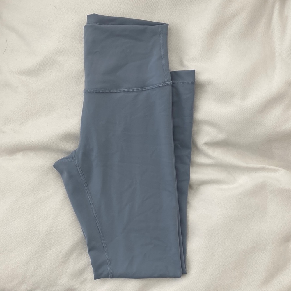 Lululemon Wunder Train Tight 25” in Chambray